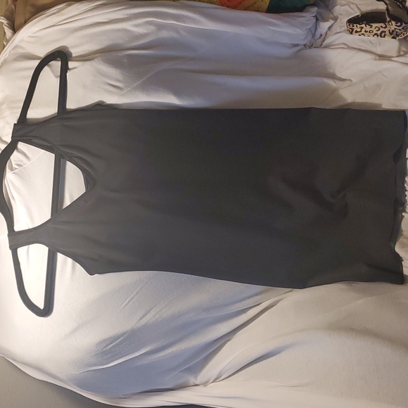 Ruby Ribbon Vneck slip size M - Picture 2 of 4